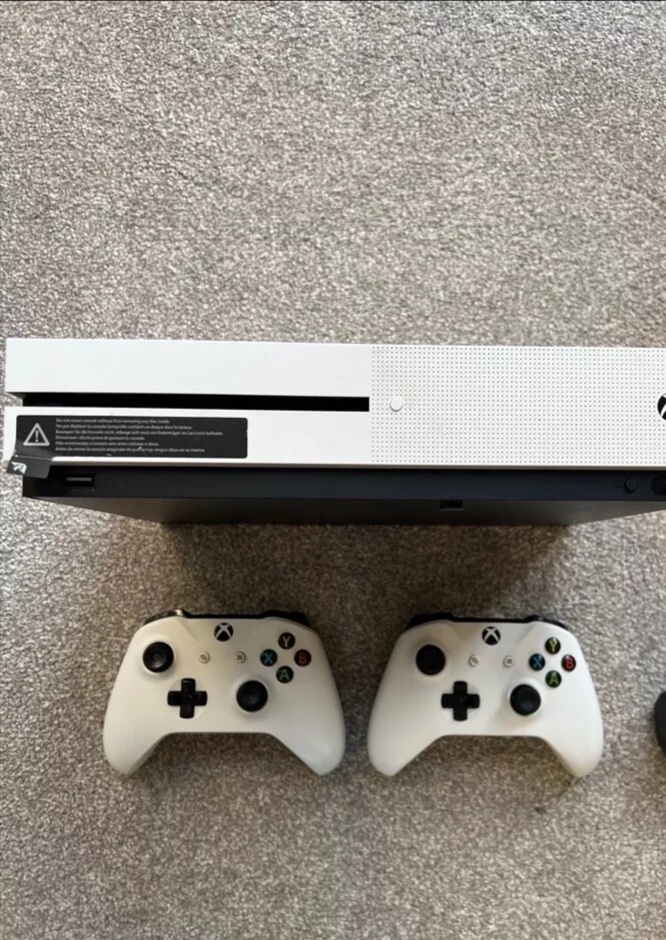 Prodám Xbox One S 1TB