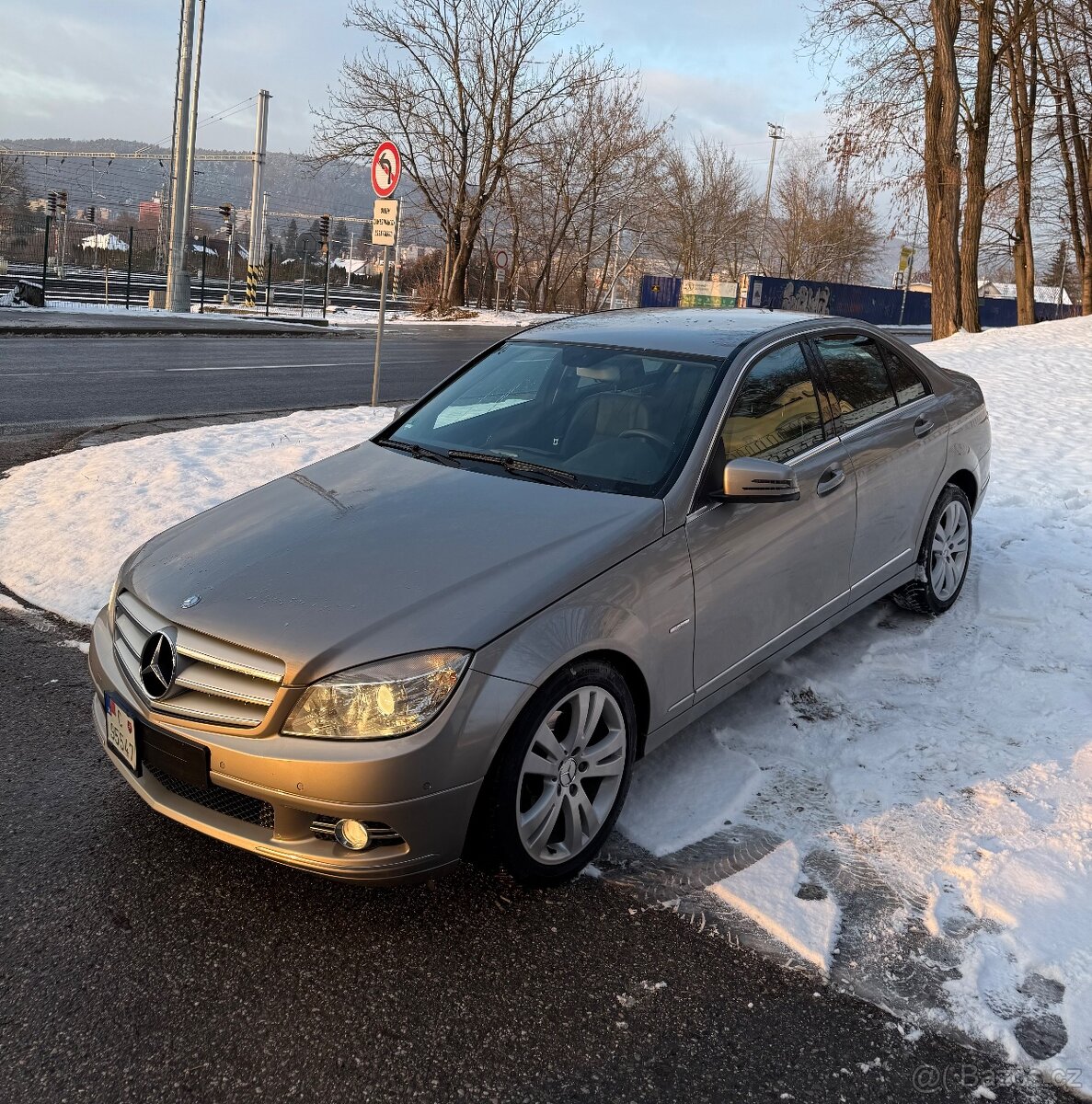 Mercedes Benz W204 C200 Cdi 2.2 diesel 100kw Avantgarde