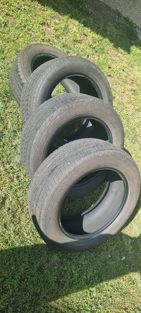 Celoroční pneu 275/55 R20 113T