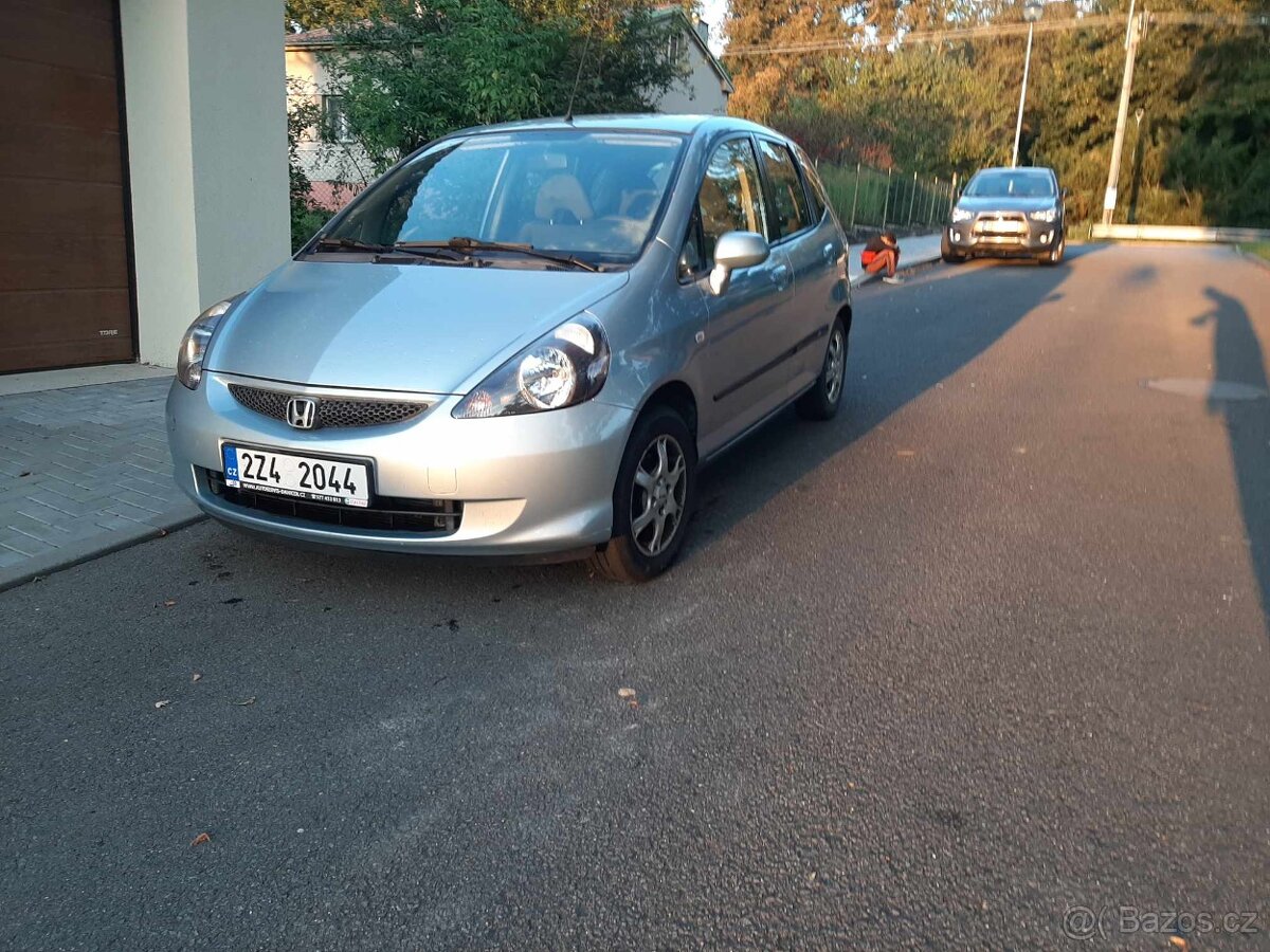 HONDA JAZZ 1.3i