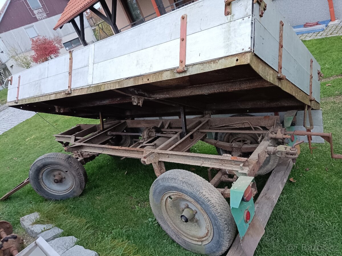 Klikou sklápěný vlek za traktor - 3,5t