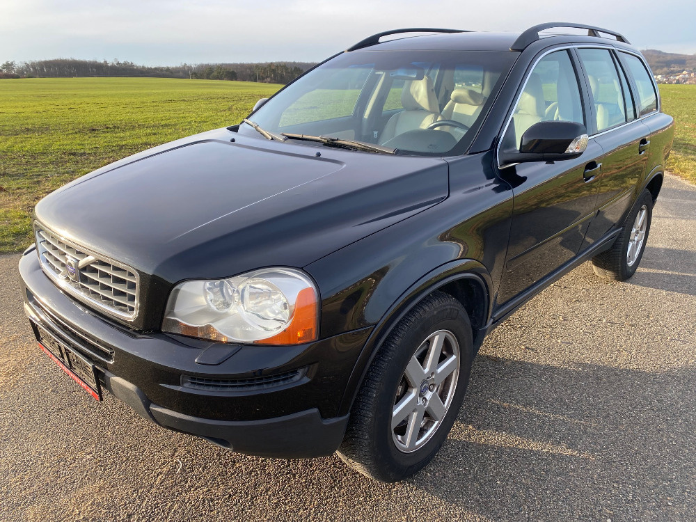 Volvo XC90 2.4 D5 136kW 4x4+klima+Automat