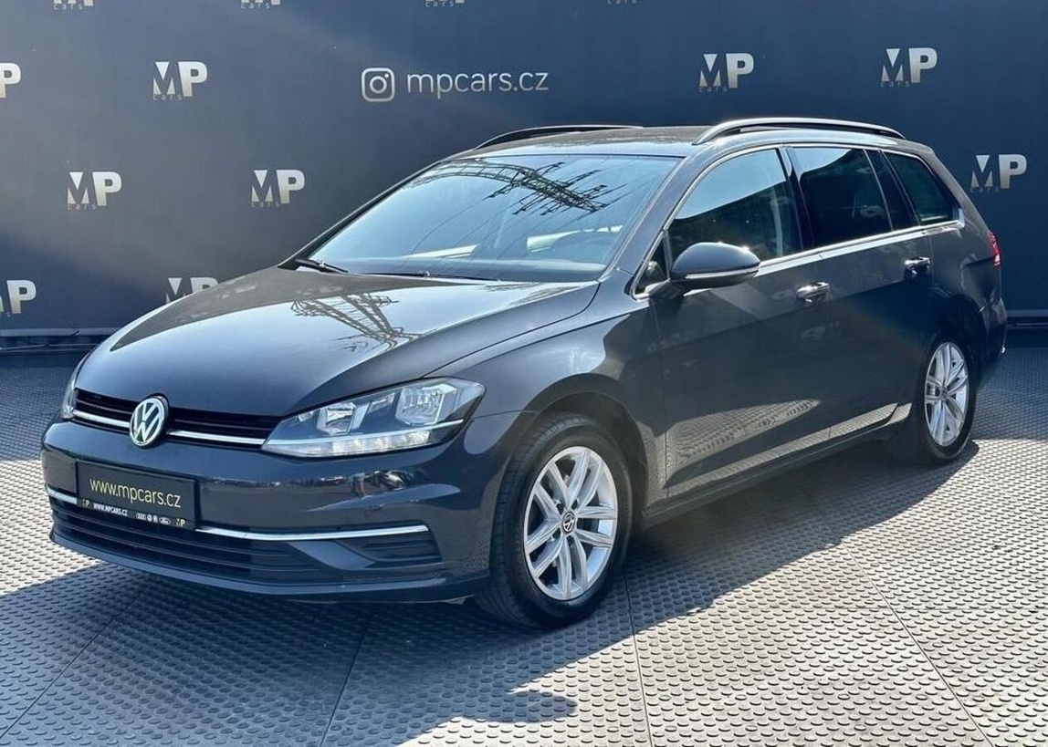 Volkswagen Golf manuál benzín 92 kw 2017