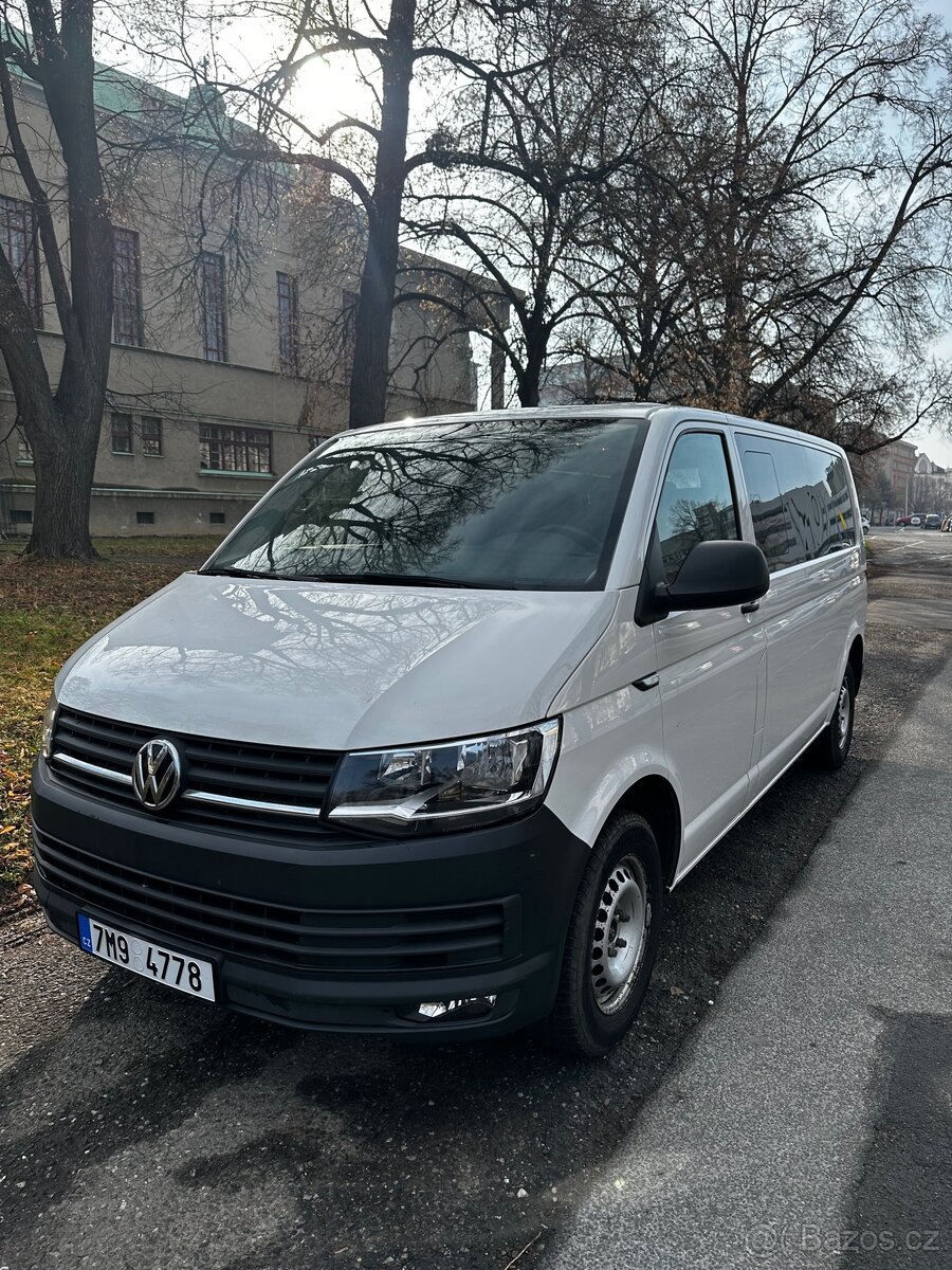 VW Transporter T6 long, 9 míst, klima