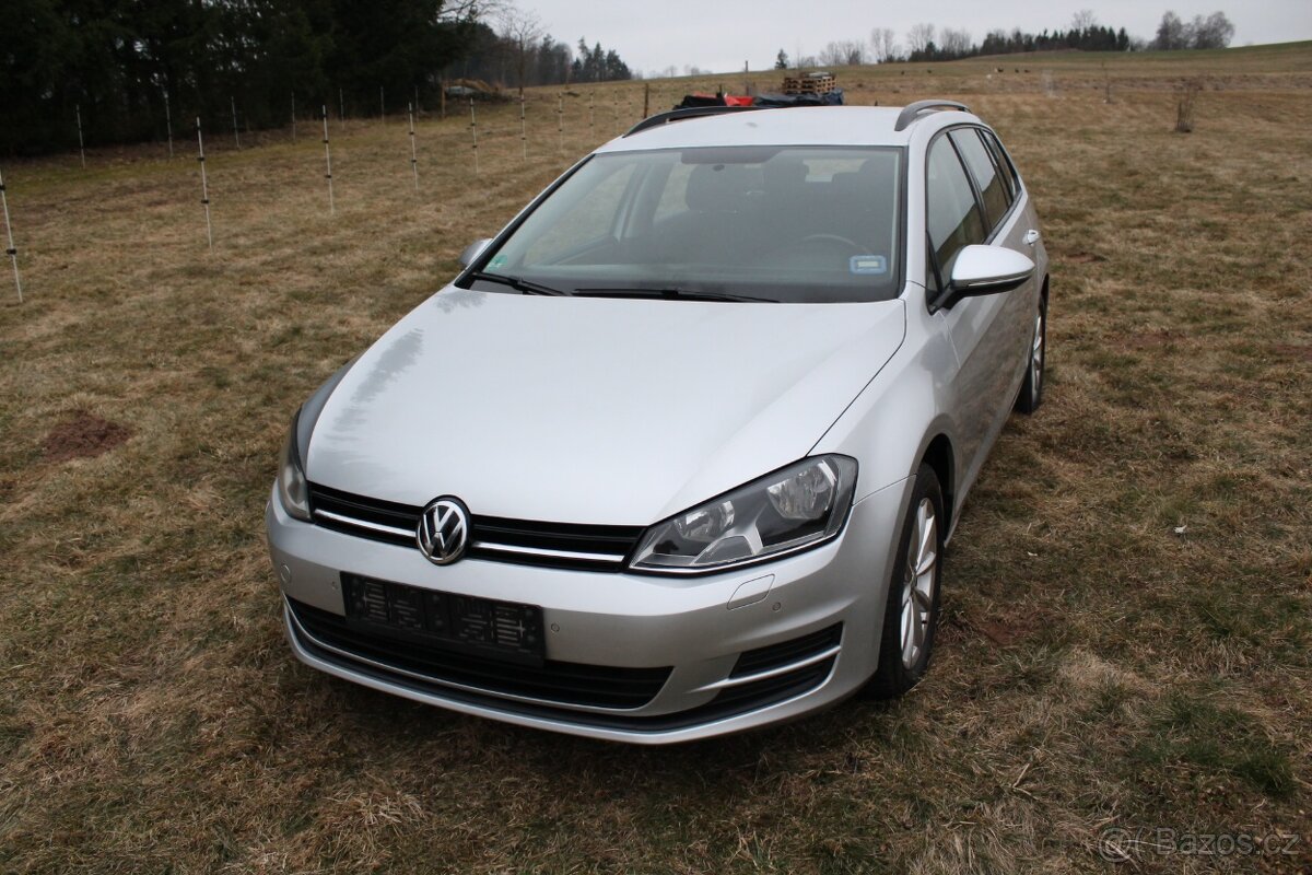 Volkswagen Golf 71.2TSi, 77kW, Servisní kniha, 2 x Majitel