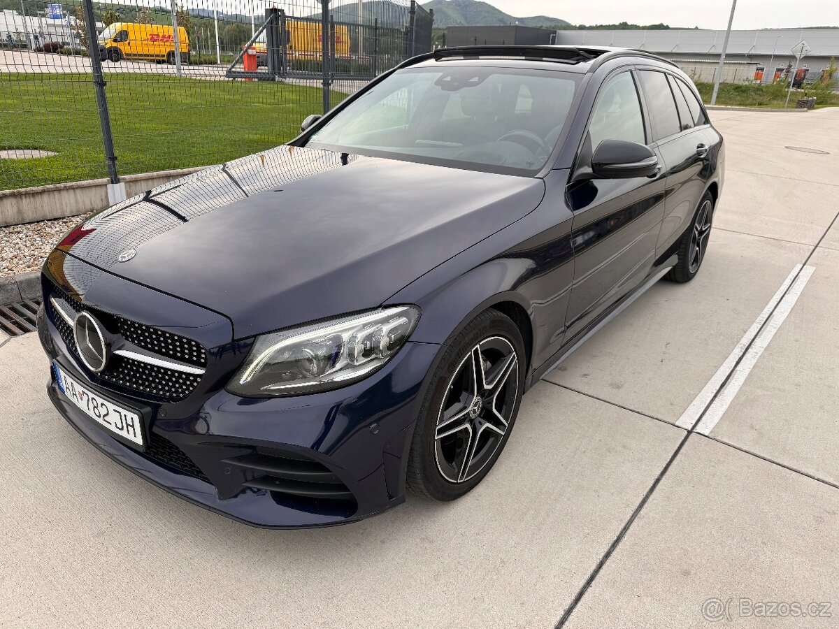 Mercedes-Benz C220 d Amg-line Panoráma Koža Head Up