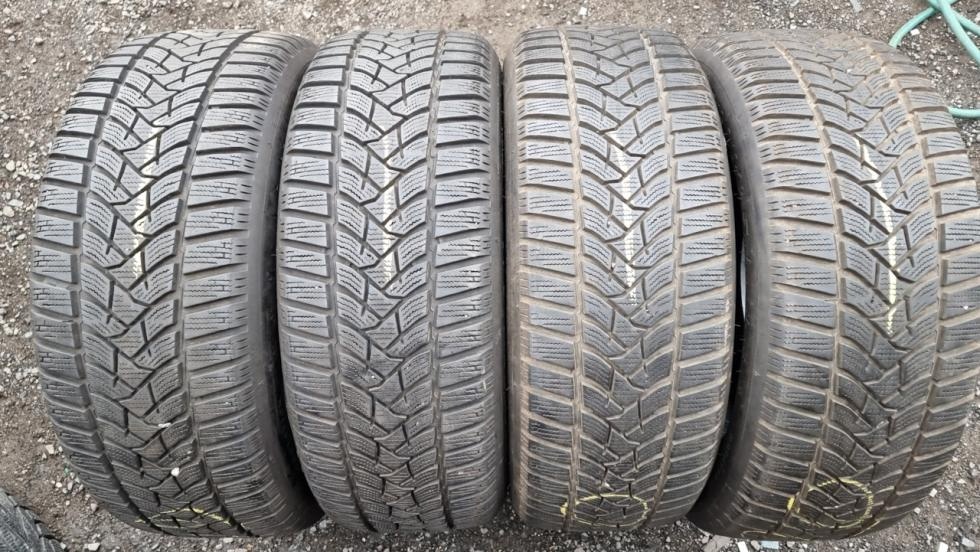 Zimní pneumatiky 205/55/16 Dunlop