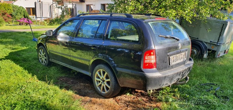 Náhradní díly ze Škoda Octavia Combi Tour, rok 2010