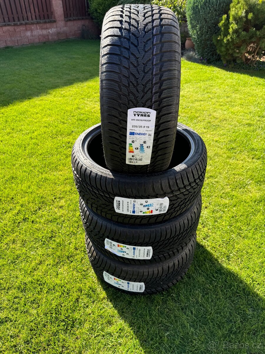 4x NOKIAN SNOWPROOF XL 235/35 R19 91W nové 270Km/h