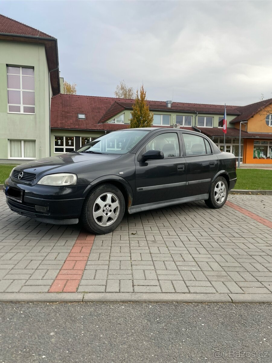 Opel Astra 1.8