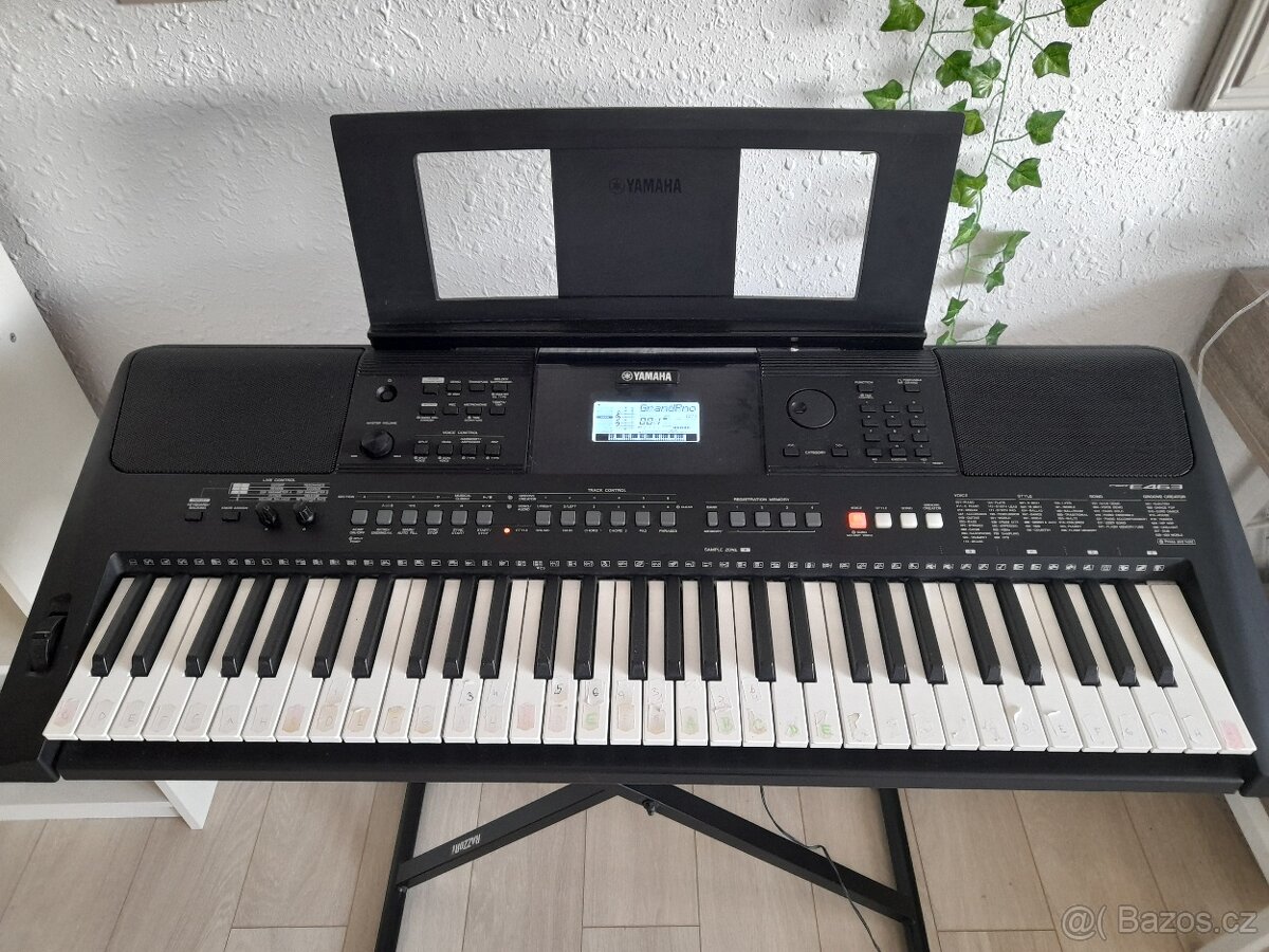 YAMAHA PSR E463 Keyboard - klávesy s dynamikou