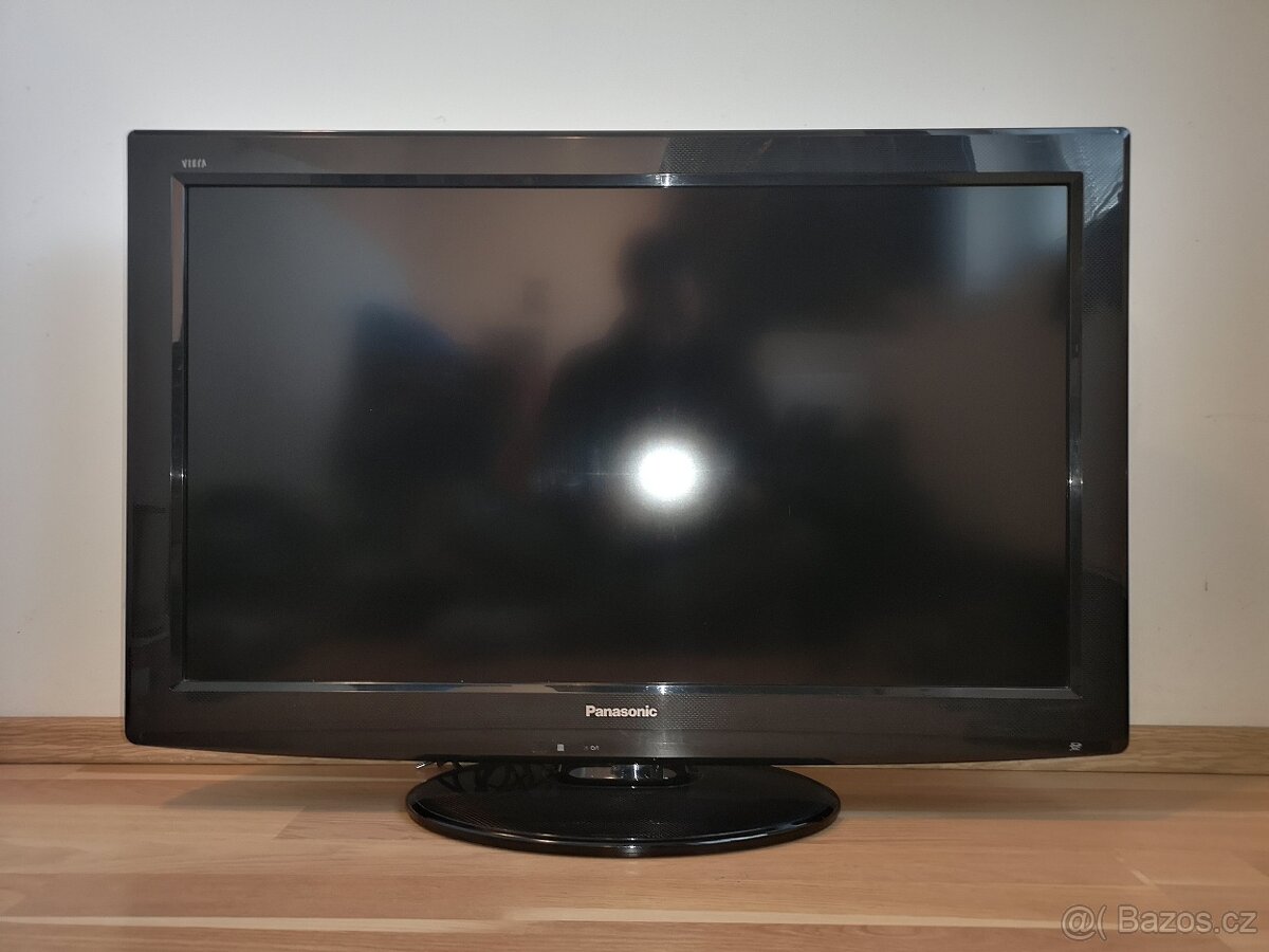 32" LCD TV Panasonic TX-L32X20E