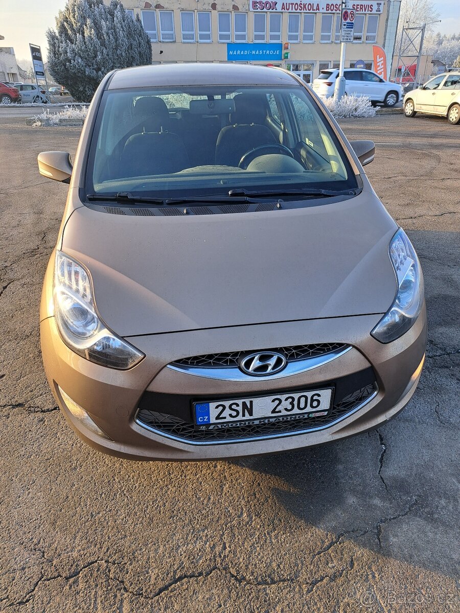 Hyundai IX 20,1,6 r.v. 6/2014,155000 km