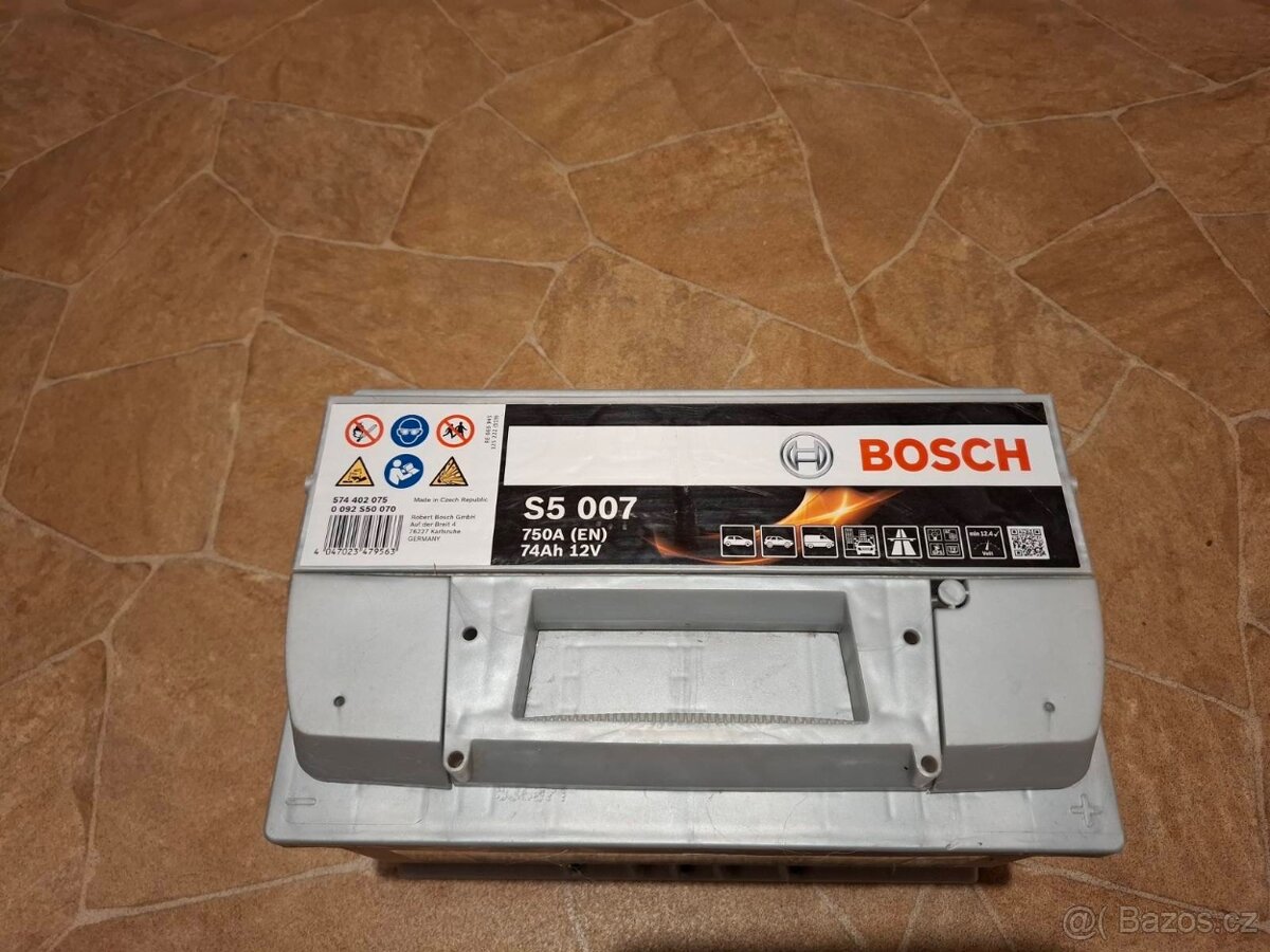 Autobaterie Bosch 74Ah Silver S5