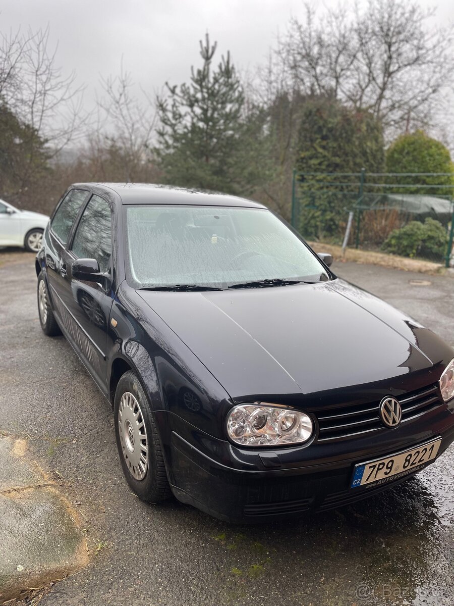 Volkswagen Golf 4, 1999