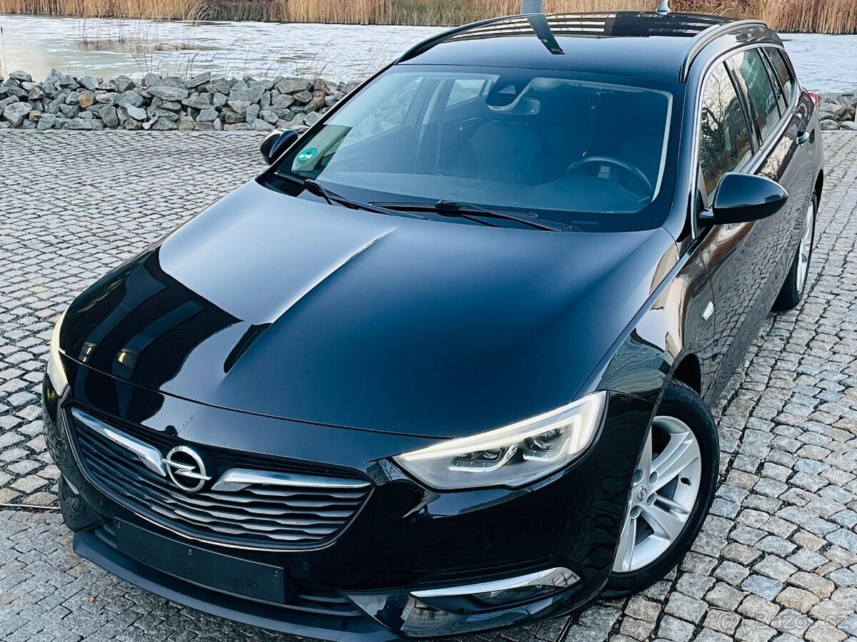 Opel Insignia 2.0CDTI 125KW MANUÁL LED LUX SENZORY SERVISKA