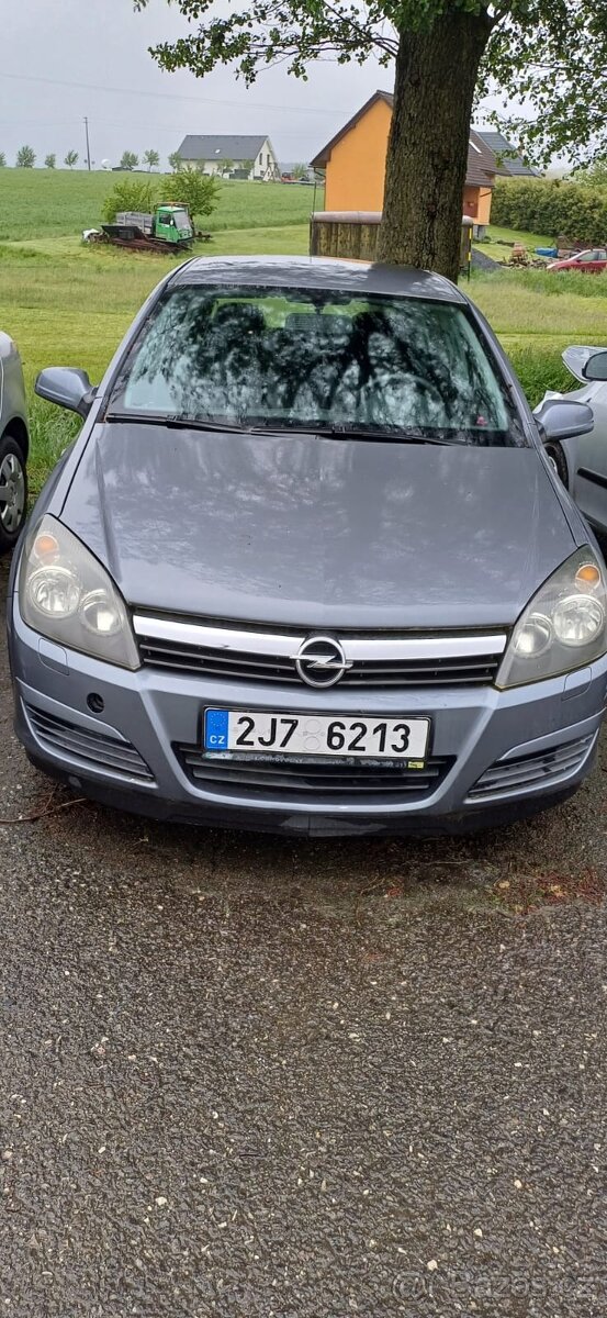 Opel Astra H 1,4 16 v 66 kw