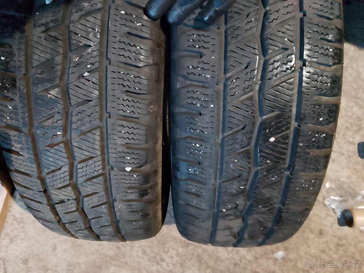 215/60/17c 109/107t Hankook - zimní pneu 2ks dodávkové