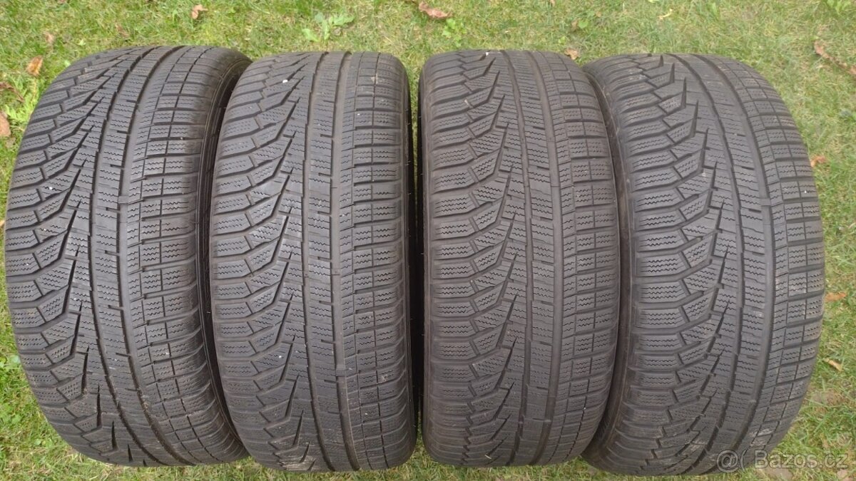 Zimní pneu 215/45 R16 Hankook