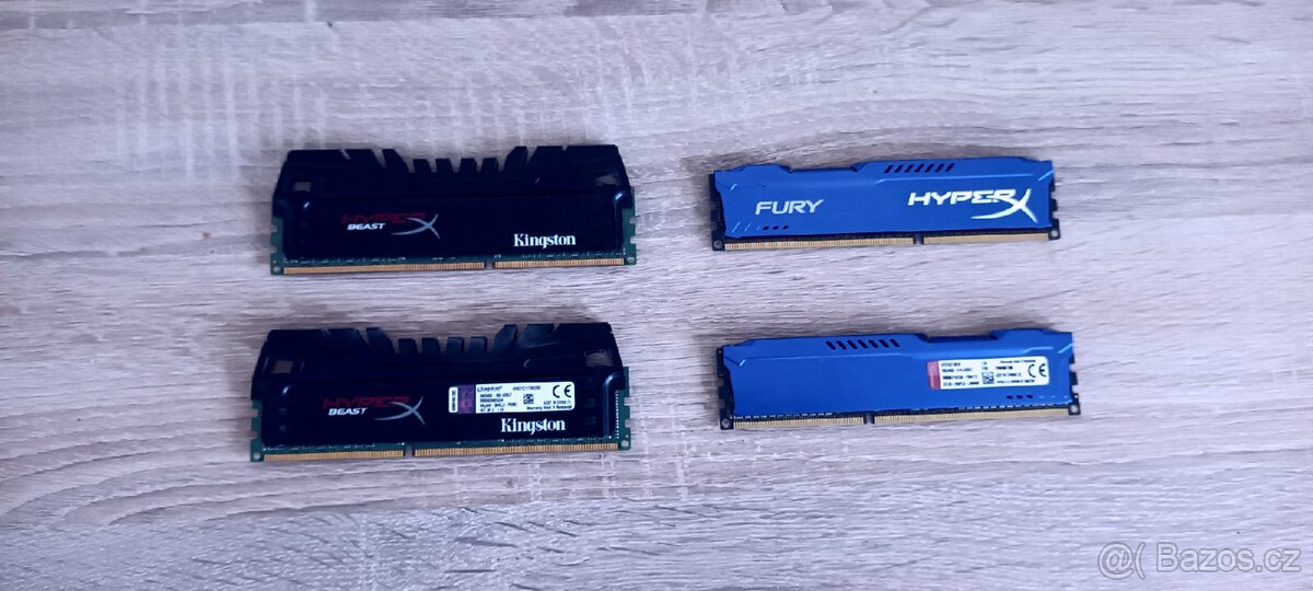 Paměti RAM 4×4 GB, DDR 3