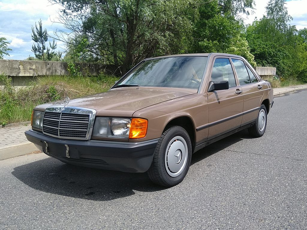 Mercedes 190E 2.0