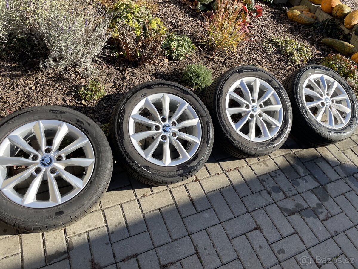 Alu kola Škoda 16" -6.5Jx16H2 ET46 s pneu Hankook