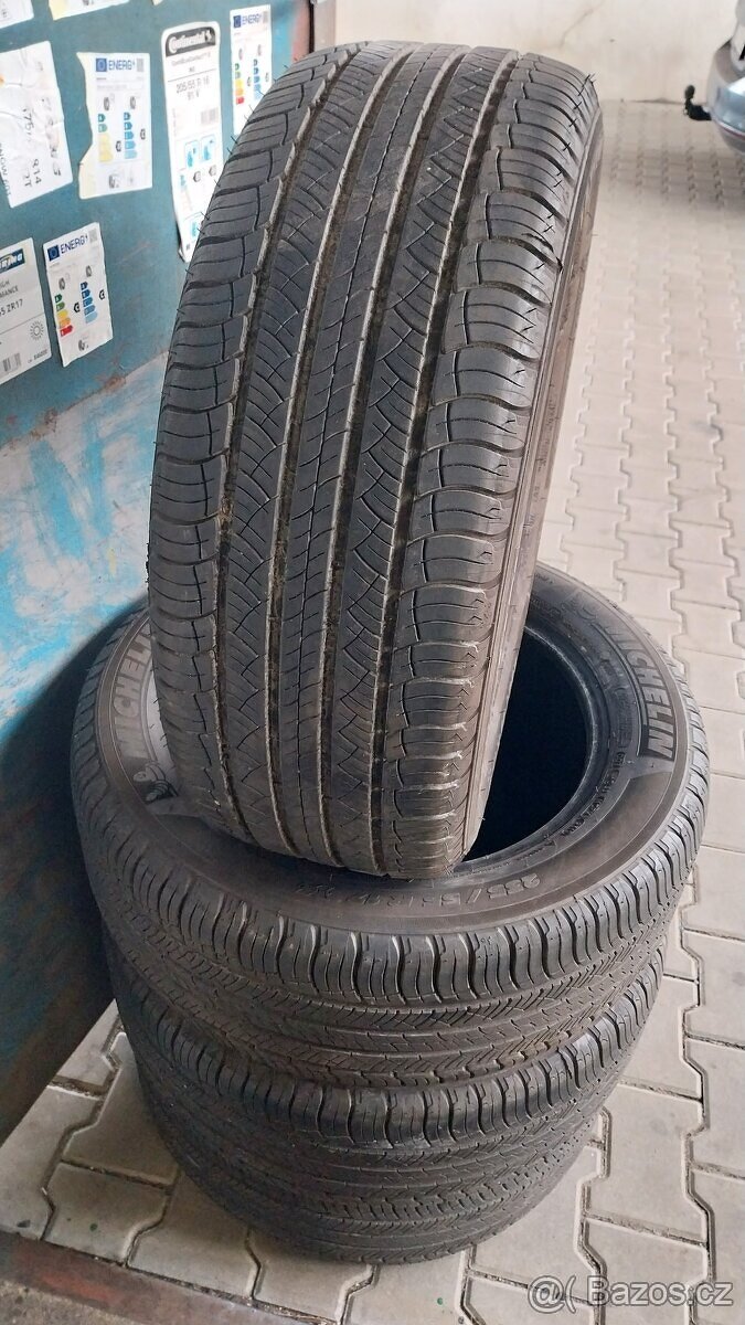 Prodám 4 x letní pneu Michelin 235/55/17