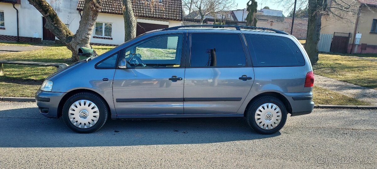 Vw sharan 2,0 103kw 7 mistny