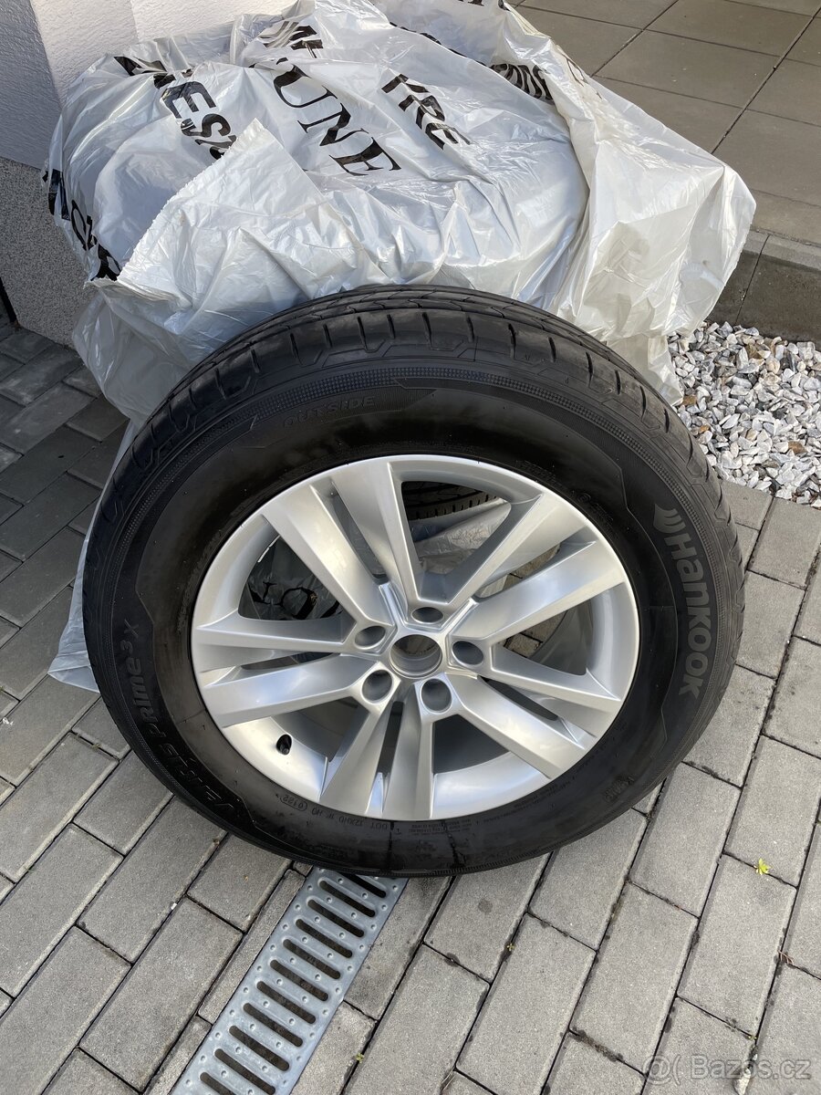 ALU R17 5x112 4ks letní sada s pneu Škoda Kodiaq Mytikas