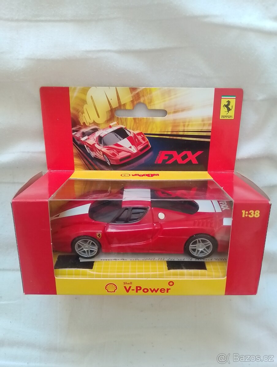 Ferrari FXX model Hot Wheels 1:38