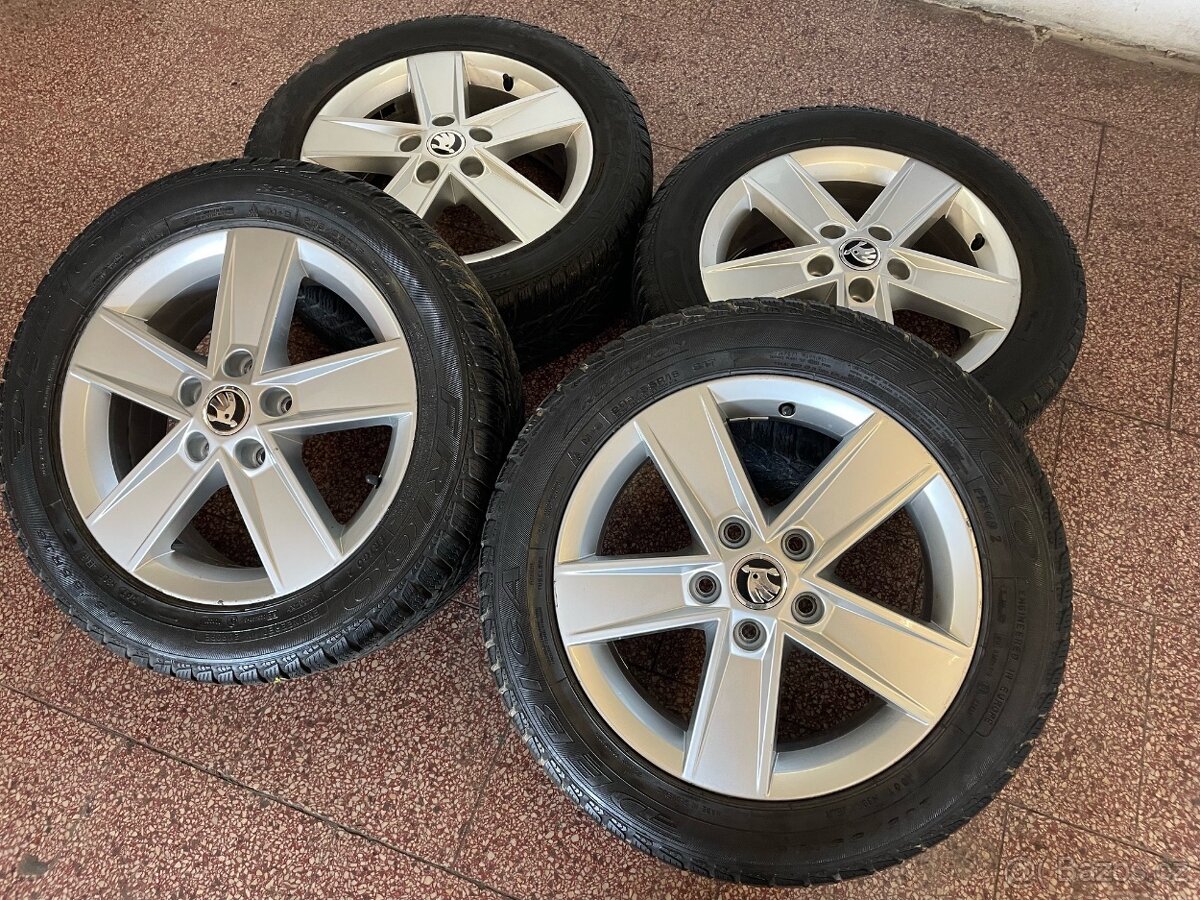 Originalní ALU kola Škoda 5x112 r16 zimní pneu 6mm