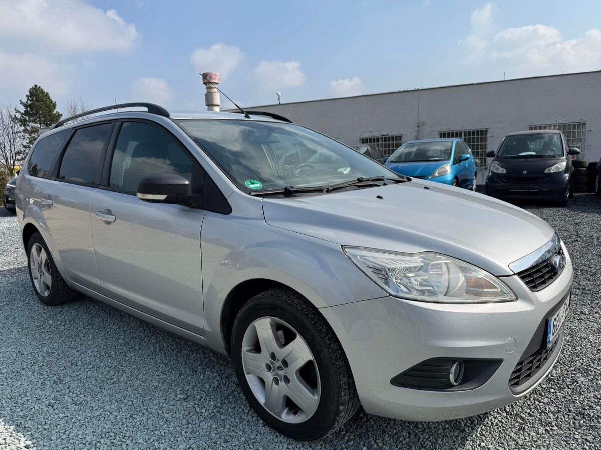 Ford Focus Kombi 1.6i 74kw 2008 Tažné,Klimatizace,