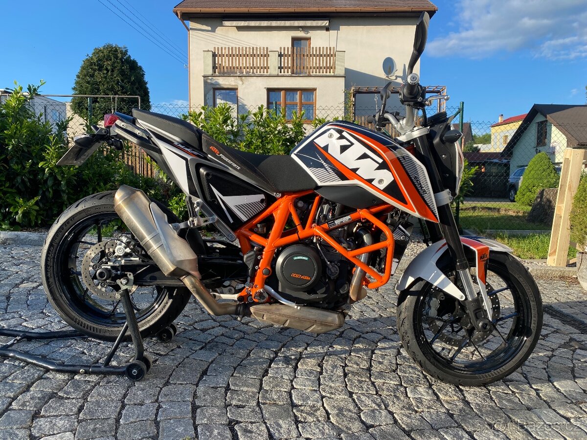 KTM Duke 690