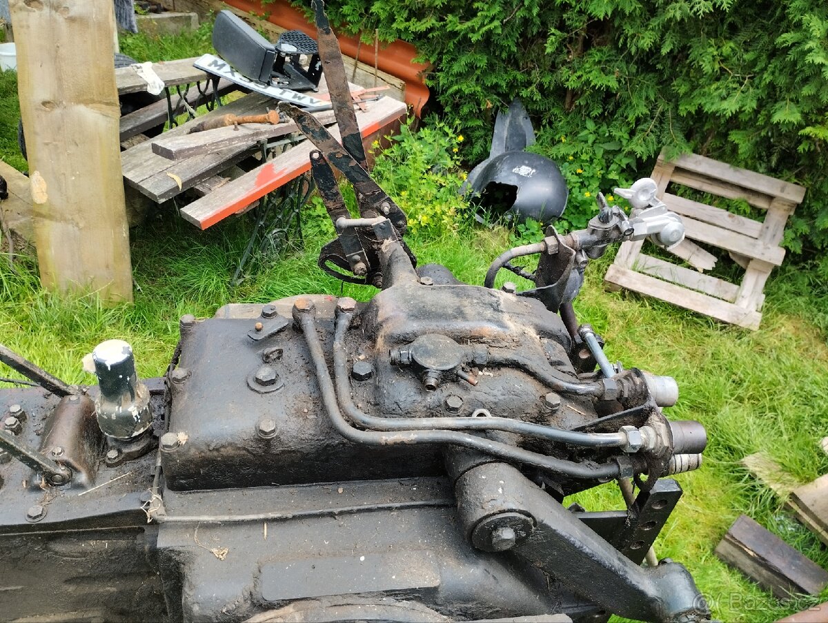 Víko hydrauliky Zetor 7711