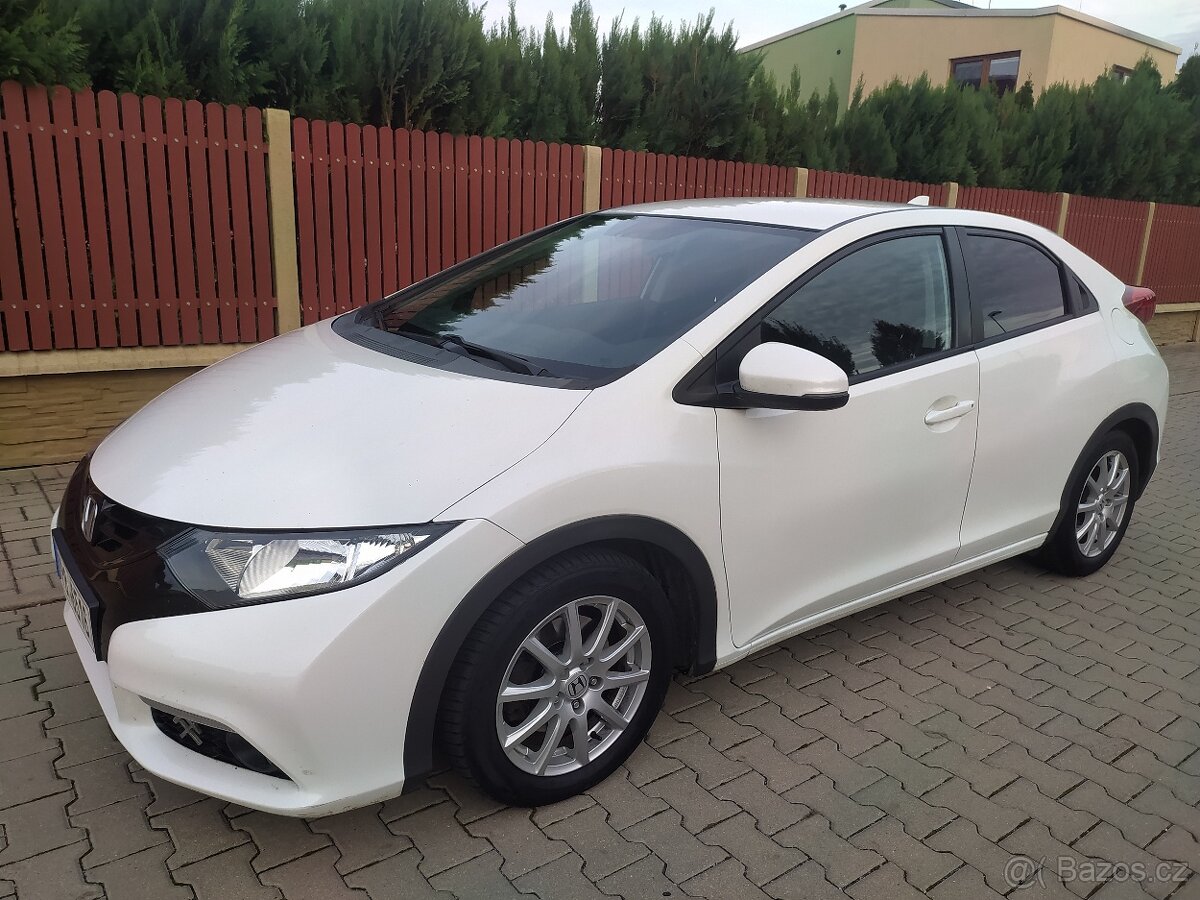 Honda Civic 2.2i-DTEC 110kW Sport