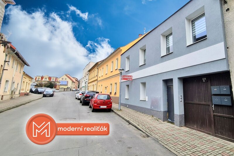 Pronájem bytu 1+kk s terasou 45 m², Újezdeček