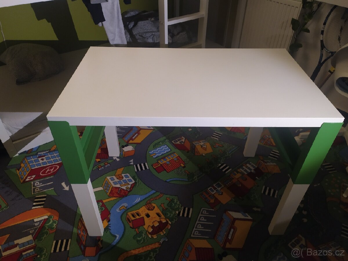 Rostoucí stůl Pahl Ikea