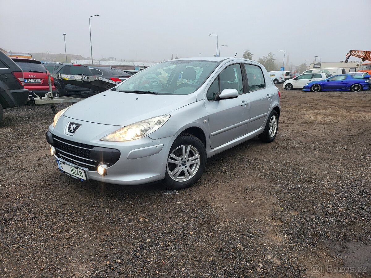 Peugeot 307 facelift, 1.6hdi, 80kw, najeto 190tis km.