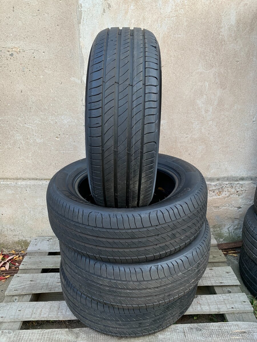 Letní pneu 215 60 17 Michelin jako nové 3ks