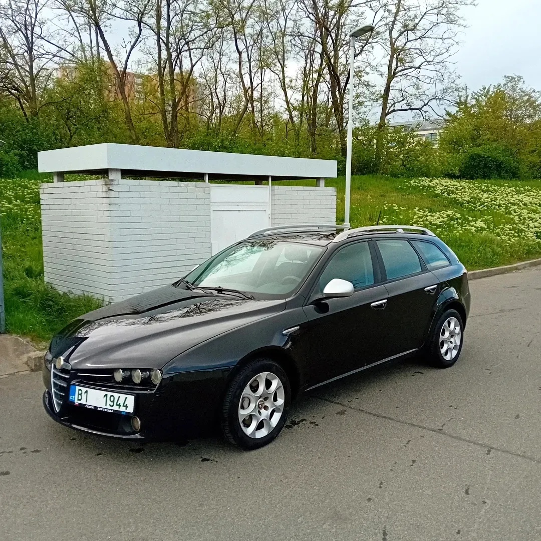 Alfa Romeo 159 1.9JTD 110kW +BLACK PEARL+ CHROM