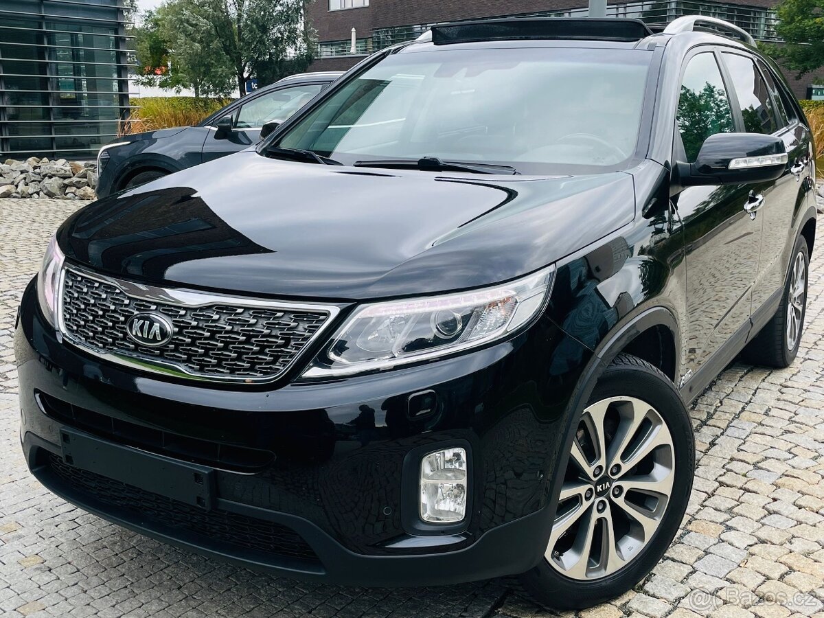 Kia Sorento 2.2CRDi 4x4 AUT KAMERA LED VÝHŘEV TAŽNÉ SERVISKA