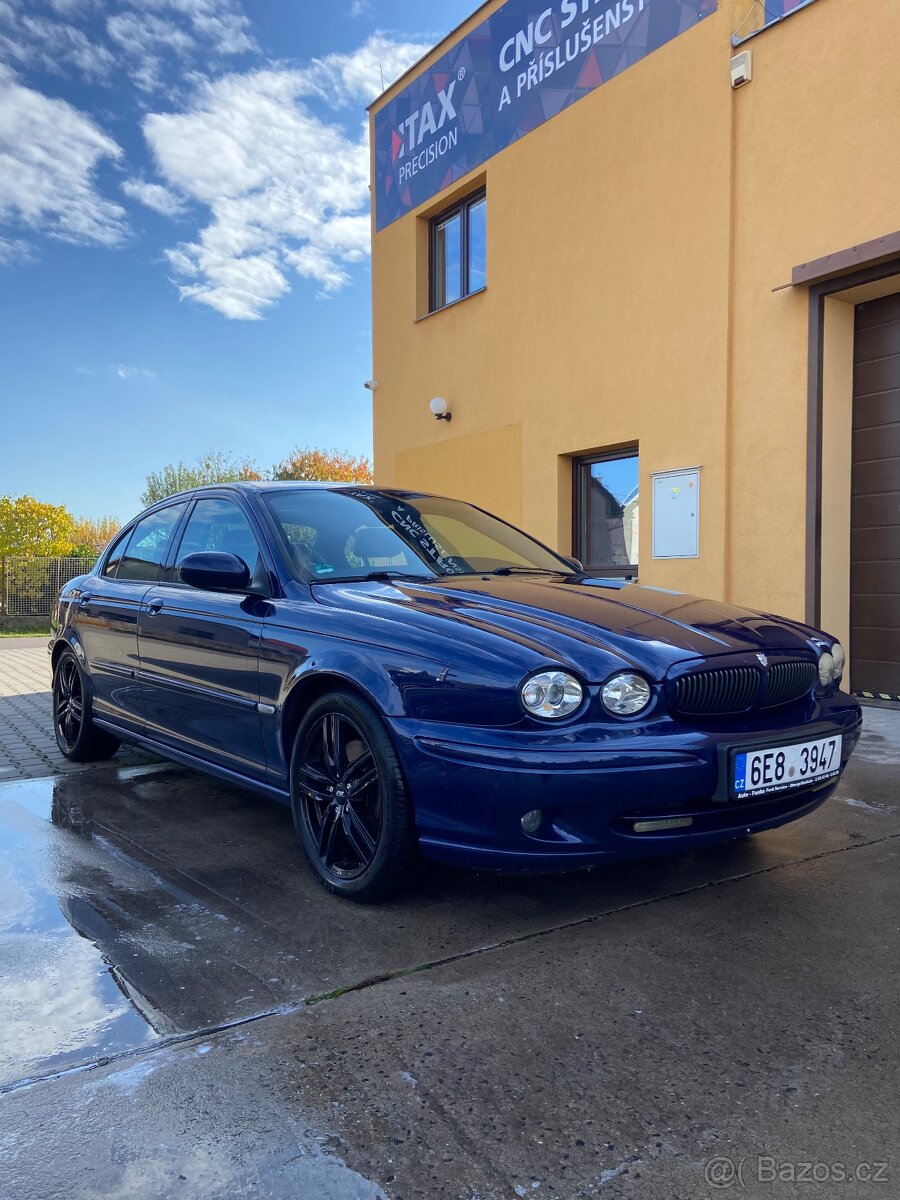 Jaguar X-Type 2.1l V6 benzín + zimní i letní ALU