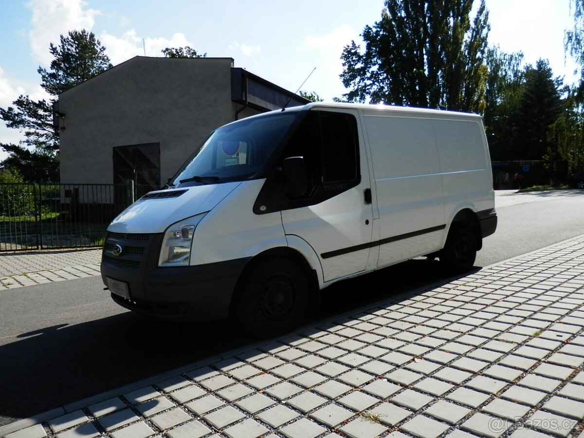 Ford Transit 2.2 TDCi, L1H1, Vyhř. okno, Tažné