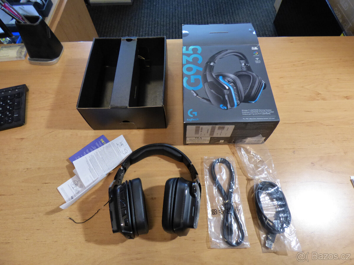 Logitech G935 sluchátka/herní set