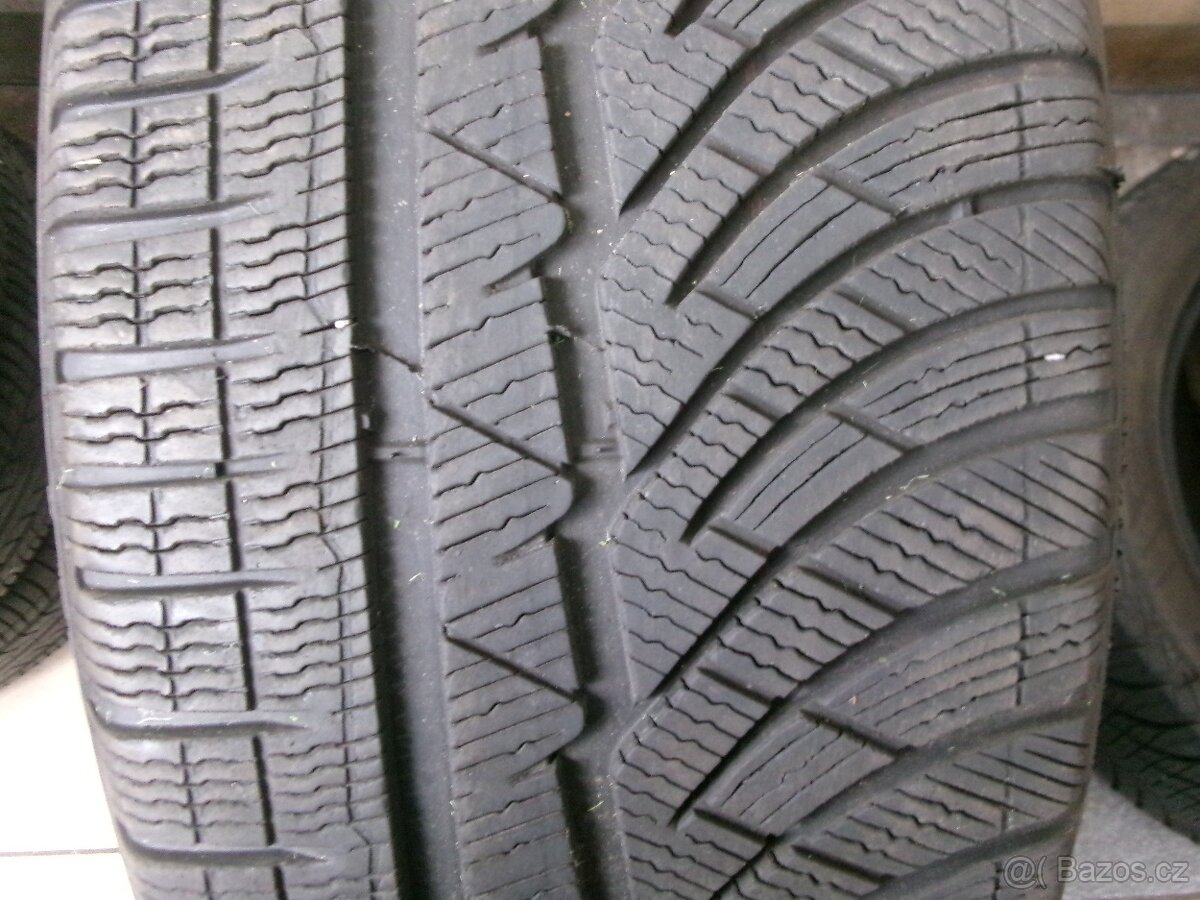 225/55 R18 MICHELIN (5mm) č.14660