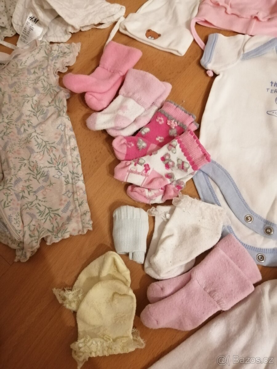 Kojenecké oblečení různé 37ks ( dupačky, body, čepičky, pono
