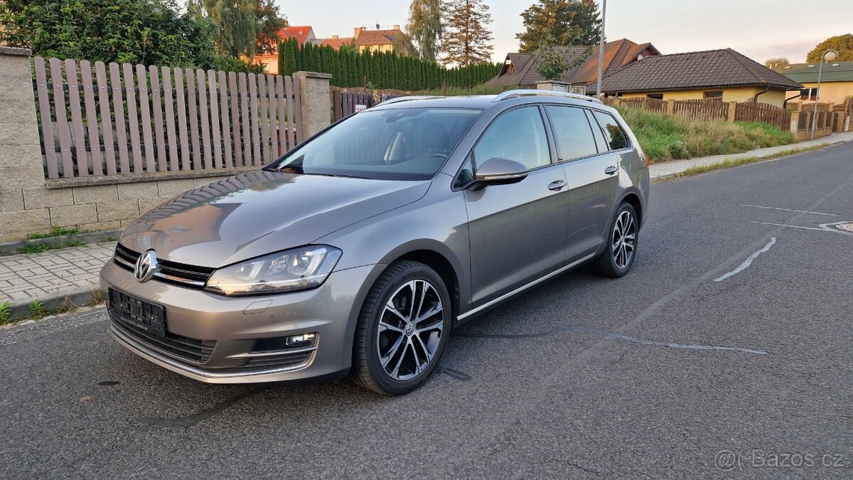 Volkswagen Golf 1.4TSi Allstar Navi,Kamera,Xenony TOPstav