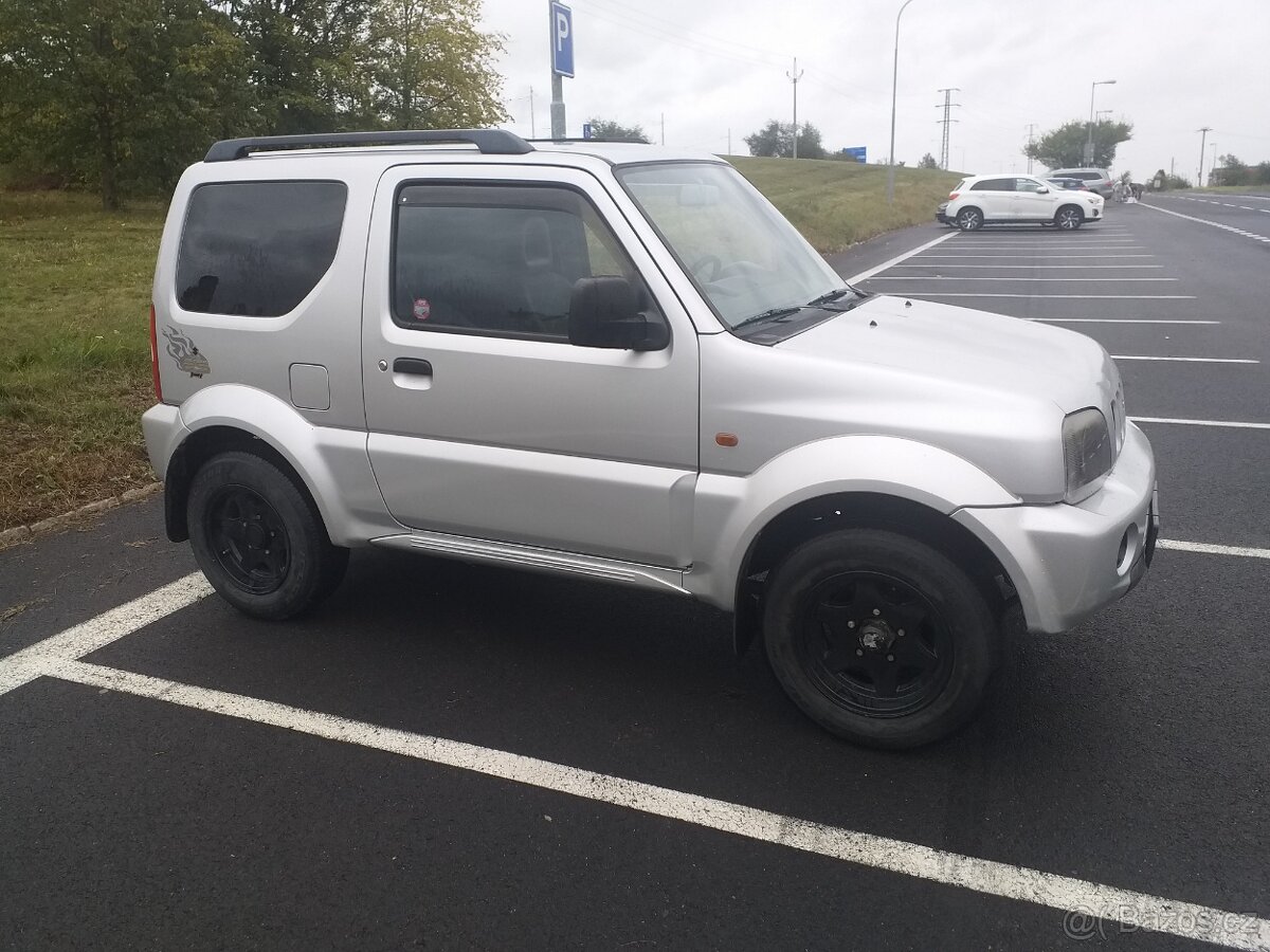 SUZUKI JIMNY 1.3  4X4