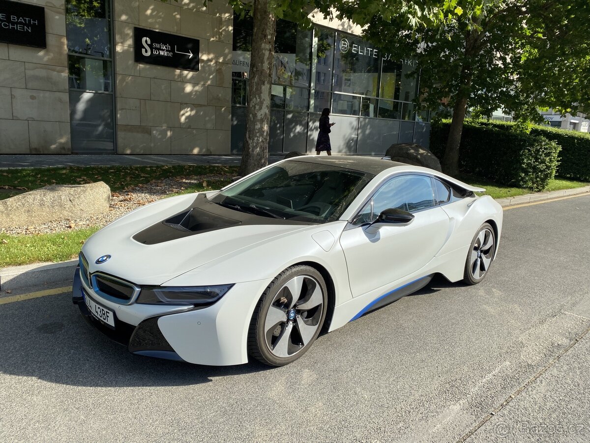 BMW i8