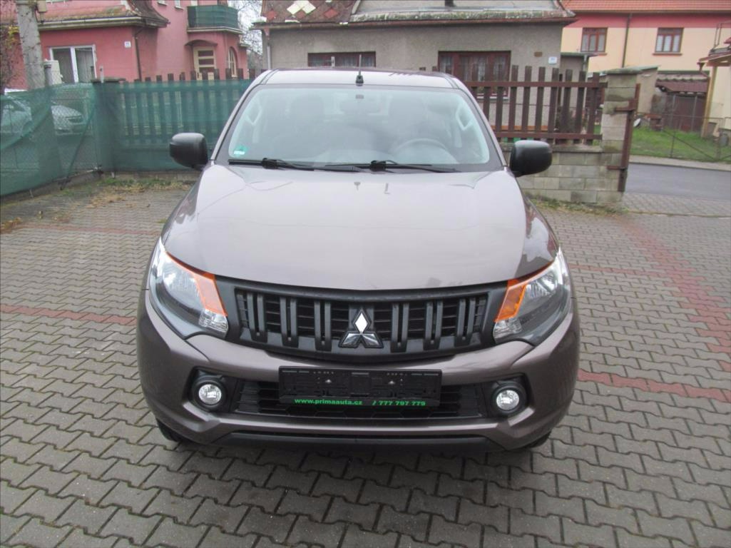 Mitsubishi L200 2.4 DI-D 113kW 2016 127059km DOUBLE CAB